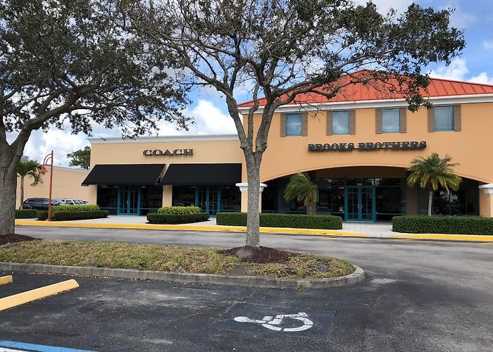 Outlets at Vero Beach photo