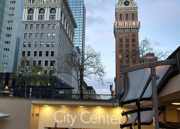 12th St. Oakland City Center BART Station photo