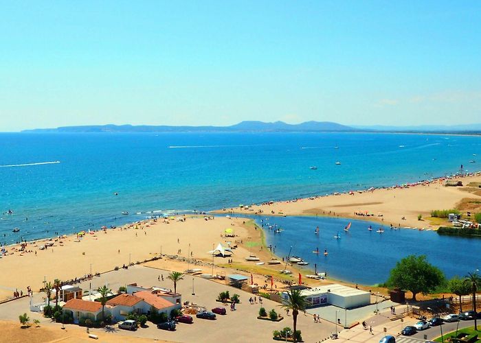 Platja Empuriabrava Delta Muga: Vacation Rental that sleeps 6 people in 2 bedrooms ... photo