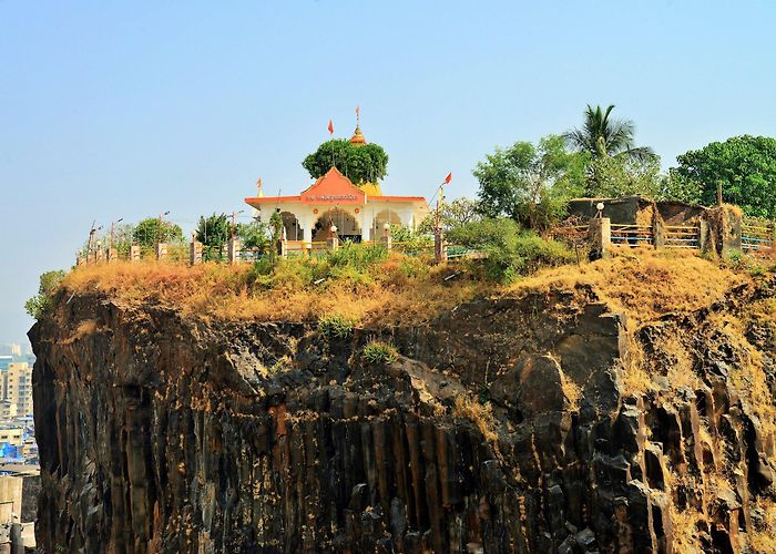 Gilbert Hill Gilbert Hill: Mumbai's 66-million-year-old wonder photo