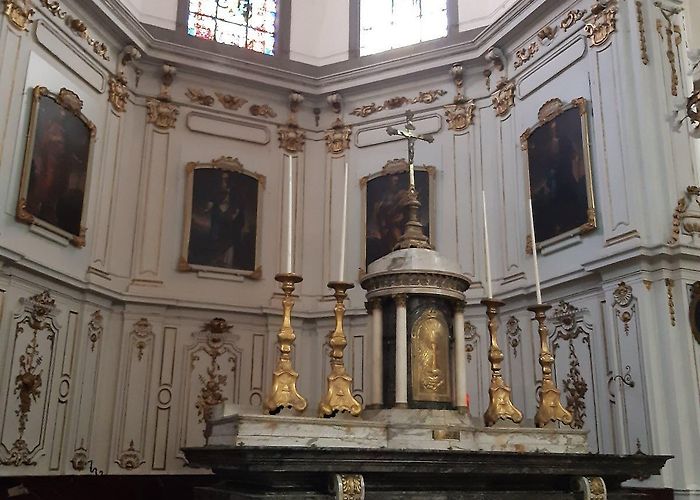 Presbytère de Saint Georges Vesoul. Visite guidée Saint-Georges, une église et son presbytère ... photo