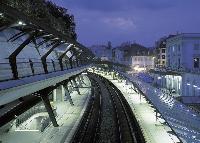 Zürich Stadelhofen Stadelhofen Station / Zurich (Gallery) - Santiago Calatrava ... photo