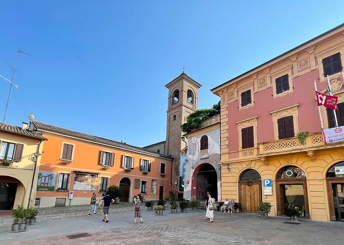 Dozza photo