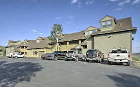 Granby Retreat With Mtn View - Walk To Ski Lifts! Apartment Exterior photo