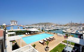 Cesme Marina Konukevi Hostel Exterior photo