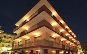 Hotel Jolanda Bellaria-Igea Marina Exterior photo