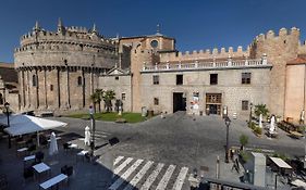 Hostal Restaurante Puerta Del Alcazar Hotel Ávila Exterior photo