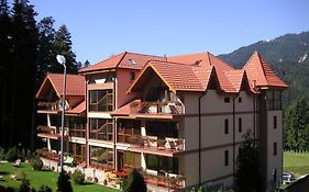 Hotel Cumpatu Sinaia Exterior photo