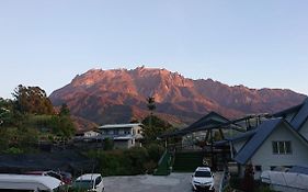 Amazing Grace Lodge Kampong Kundassan Exterior photo