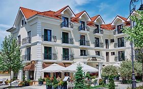 Radsor Hotel Rîşnov Exterior photo