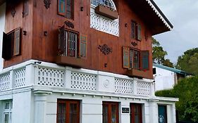 The Golf Green City Bungalow Hotel Nuwara Eliya Exterior photo