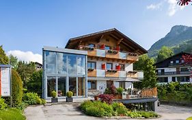 Haus Bergblick Hotel Fuschl am See Exterior photo