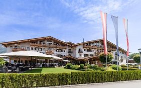 Hotel & Spa Sonne 4 Sterne Superior Kirchberg in Tirol Exterior photo