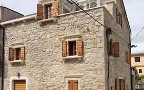 House Near The Sea In Vodice Dalmatia Villa Exterior photo