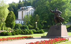 Dom Wczasowy Zdrowie Hotel Krynica Exterior photo