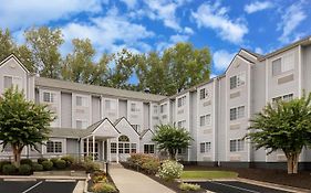 Microtel Inn & Suites By Wyndham Atlanta Buckhead Area Exterior photo