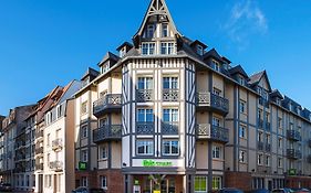 Ibis Styles Deauville Centre Exterior photo