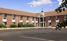 Days Inn By Wyndham Keene Nh Exterior photo