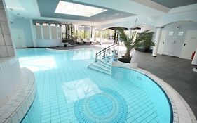 25H Spa-Residenz Best Sleep Privat Garden & Pools Apartment Neusiedl am See Exterior photo