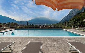 Garni' Foci Hotel Riva del Garda Exterior photo