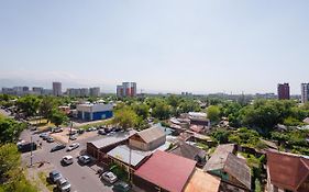 Like Home - Apartment With A View Almatî Exterior photo