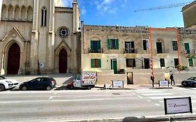 Seafront Beach House In St.Julians Villa Sliema Exterior photo