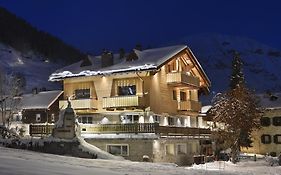 Steinbock B&B - Apartaments Livigno Exterior photo