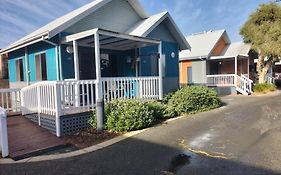 Mandurah Ocean Marina Chalets Hotel Exterior photo