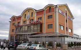 Hotel Transit Oradea Exterior photo