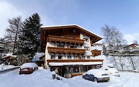 Hotel Valerie Saalbach-Hinterglemm Exterior photo