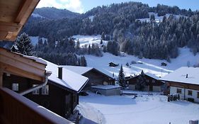 Gaestehaus Alpenblick Wildstrubel Hotel Sankt Stephan Exterior photo