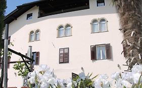 Garni Brunnenhof Hotel Caldaro Exterior photo