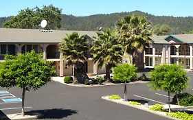 Cloverdale Wine Country Inn & Suites Exterior photo