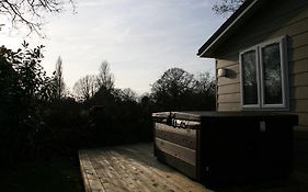 Golden Cross Holiday Park Villa Hailsham Exterior photo