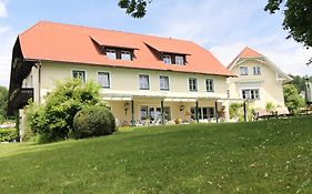 Landhaus Strussnighof Hotel Pörtschach am Wörthersee Exterior photo