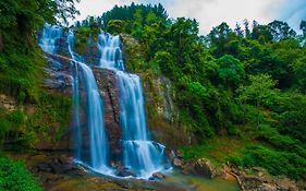 Ramboda Falls Hotel Exterior photo