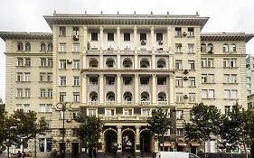 Deluxe Formula Apartment on Nizami Street Baku Exterior photo