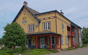 Auberge Le Voyageur Villa Mont-Tremblant Exterior photo