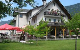 Dormio Gasthof Hoellwirt Hotel Obertraun Exterior photo