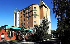 Park Hotel Berezka Celeabinsk Exterior photo