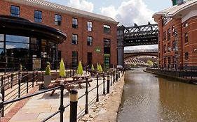 Yha Manchester Hostel Exterior photo