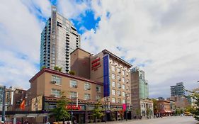 Howard Johnson By Wyndham Vancouver Downtown Exterior photo