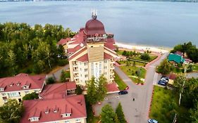 Smolinopark Hotel Celeabinsk Exterior photo