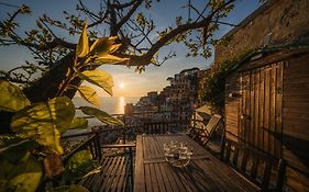 Sailors Rest Riomaggiore - Cinque Terre Hotel Exterior photo