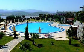 Lakeside Garden Apartment Bogazici Exterior photo