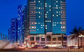 Golden Tulip Sharjah Aparthotel Exterior photo