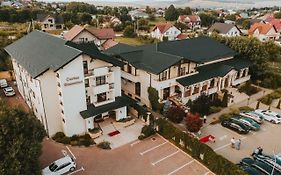 Curtea Bizantina Hotel Suceava Exterior photo