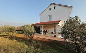 Holiday Home Hrast Debeljak Exterior photo