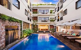 Popular Residence Hotel Siem Reap Exterior photo