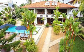 Sky And Sand Guesthouse Beruwala Exterior photo